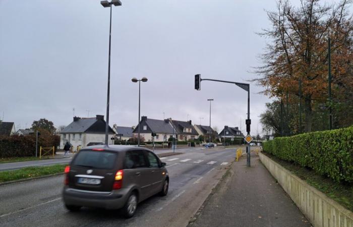 le seul feu rouge de cette ville est grillé depuis des semaines…