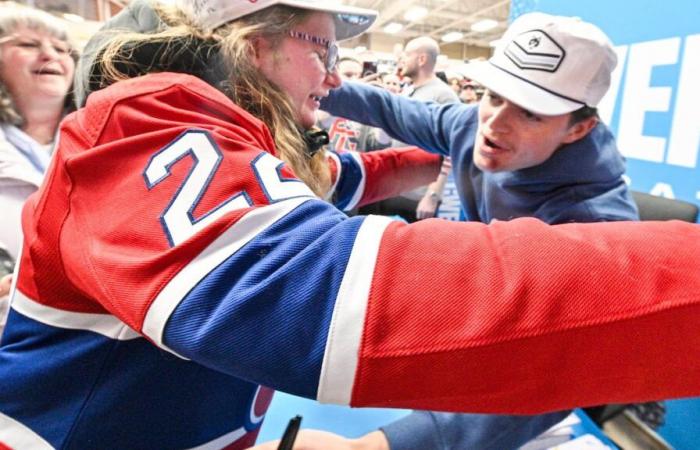 Cole Caufield brille aussi auprès des partisans