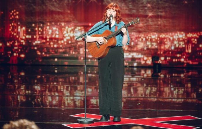 la chanteuse Mary-Lou monte sur scène sur M6 dans “La France a un talent incroyable”