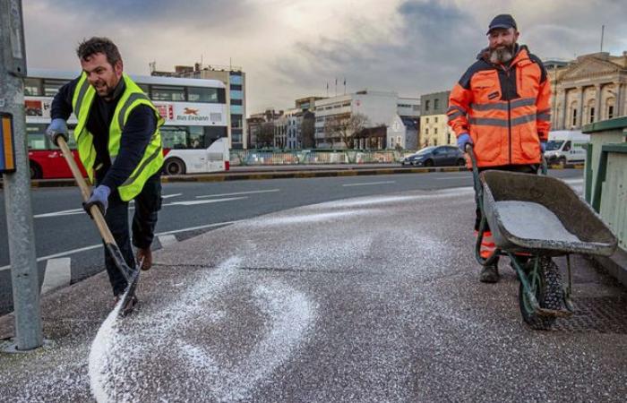 Prévisions de neige pour Munster avec un avertissement de glace de statut jaune en vigueur pour tout le pays