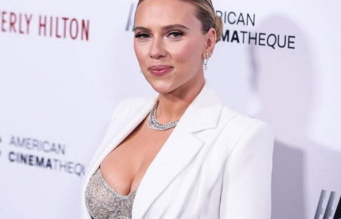 Musclée et coriace, Scarlett Johansson se transforme pour son prochain film