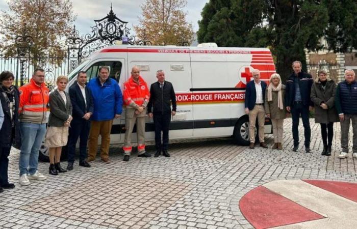 Haute Savoie. Un camion spécialisé pour les missions de la Croix-Rouge