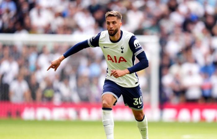 “Ils se ressemblent tous”, le footballeur uruguayen de Tottenham suspendu sept matches pour insultes racistes