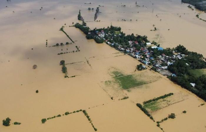 des milliers de maisons inondées lors des inondations liées au typhon « Man-yi »