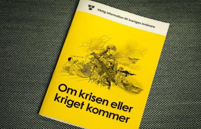 Kit de survie, abri anti-aérien, stock alimentaire… Ce que contiennent les brochures préparant les pays nordiques à la guerre contre la Russie