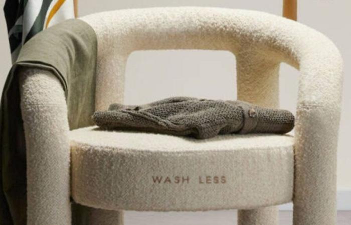 Cette marque dévoile sa chaise autonettoyante pour les personnes trop paresseuses pour laver leur linge