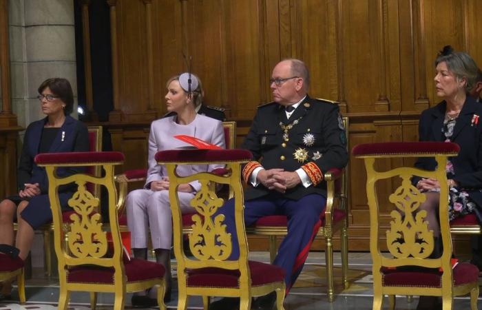 La famille princière réunie autour d’Albert II et de Charlène à la Cathédrale de Monaco pour la fête nationale