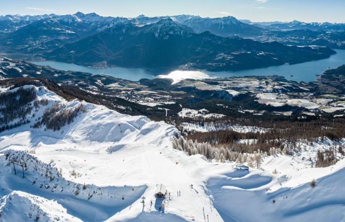 “C’est important que les familles puissent venir”, la station de ski la moins chère d’Europe dénichée dans les Hautes-Alpes