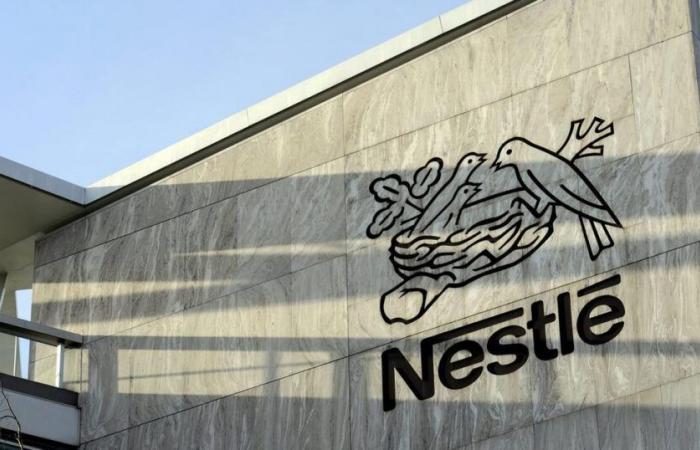 Nestlé veut économiser au moins 2,5 milliards de francs d’ici fin 2027