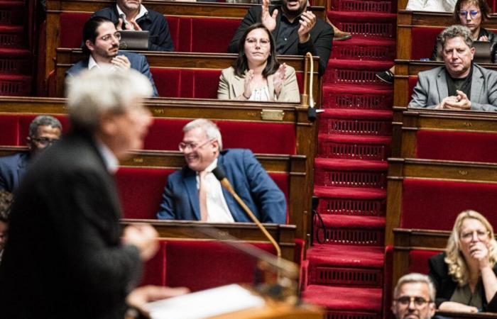 le texte abrogeant La France insoumise se transforme en piège pour le Parti socialiste