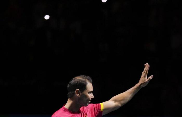 Rafael Nadal raccroche ses raquettes après sa défaite en quart de finale de Coupe Davis