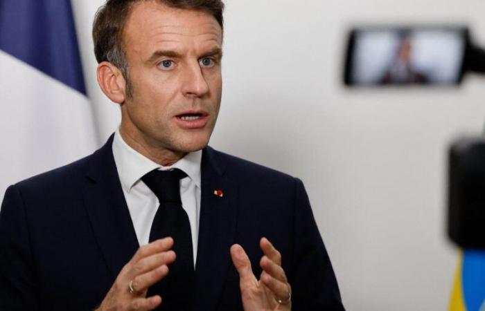 Emmanuel Macron dénonce la posture « escalade » de la Russie qui a élargi sa doctrine nucléaire