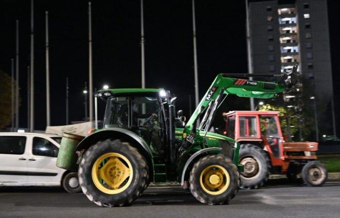 rassemblement d’agriculteurs devant la préfecture d’Évry-Courcouronnes à l’appel de la Coordination rurale