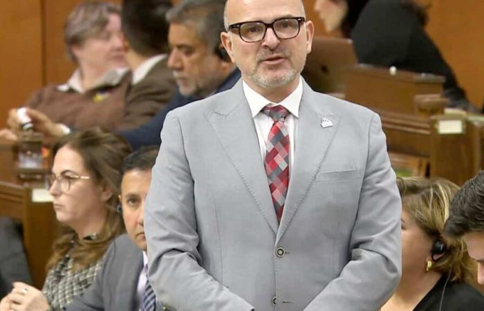 Le ministre libéral Randy Boissonnault invité à démissionner