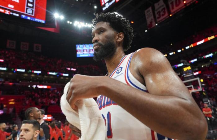 Les 76ers perdent 19 points d’avance lors de la défaite 106-89 contre le Heat, alors que Joel Embiid ne prend aucun tir fautif