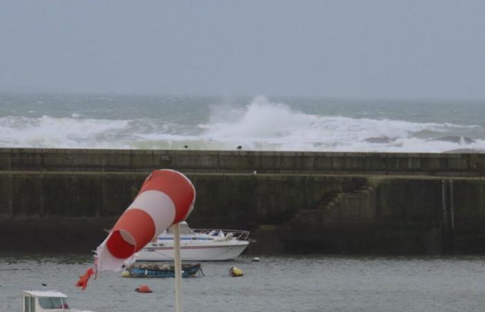 les quatre départements placés en vigilance par Météo France pour le vent et les vagues-submersion