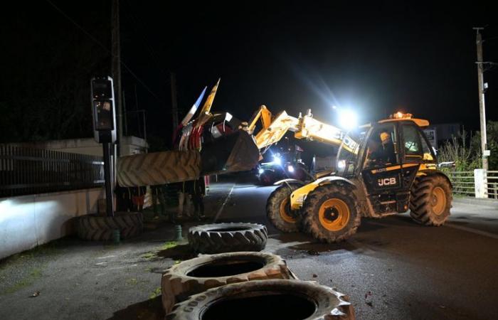 après le blocage de la place de la Libération, des agriculteurs en colère veulent s’installer à l’entrée d’Auch pour filtrer les camions