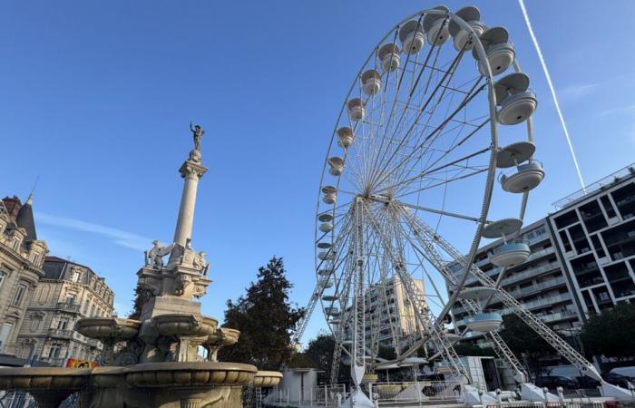 Drôme. La grande roue revient au pied de la fontaine monumentale de Valence