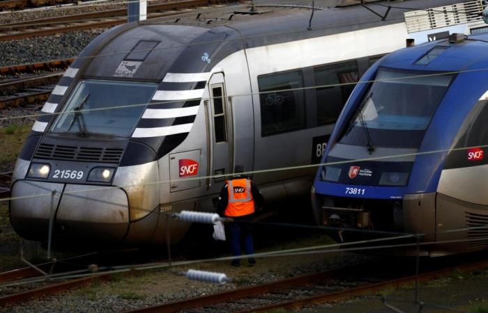 La SNCF entame des négociations salariales en pleine grève