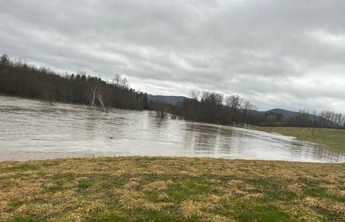 Même les agriculteurs touchés par les inondations