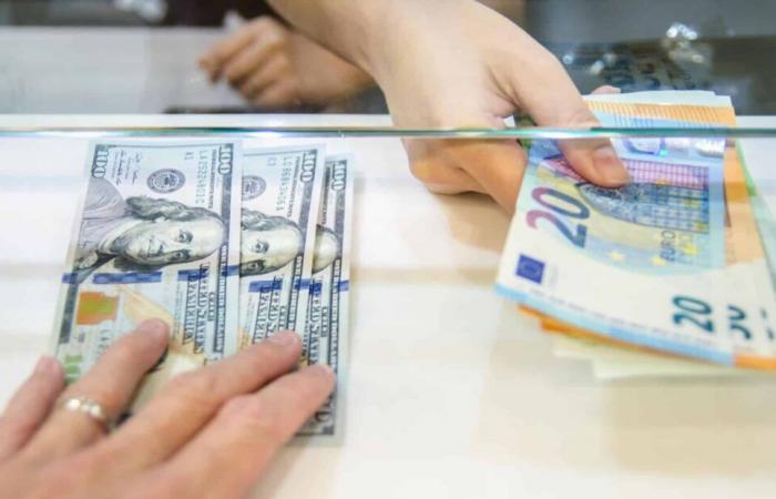 l’euro s’envole et le dollar atteint un nouveau record, il atteint la barre des 240 dinars