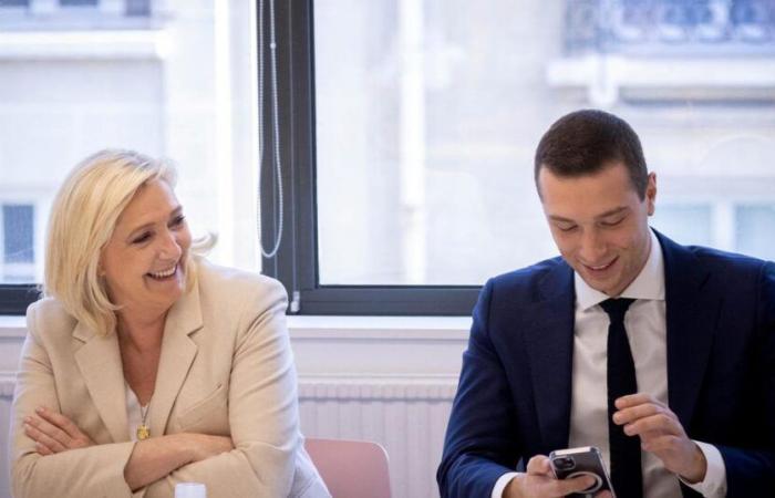 Marine Le Pen vante sa « relation de confiance » avec Jordan Bardella