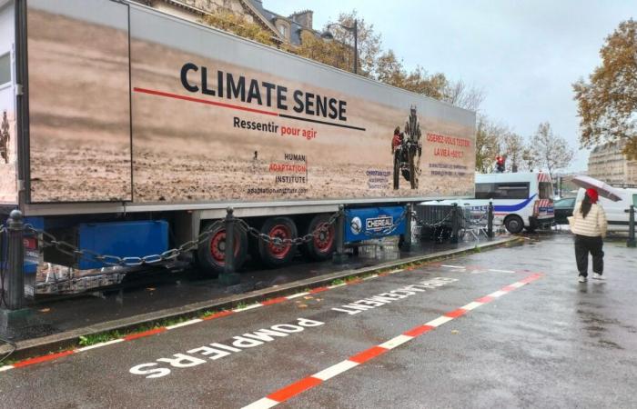 On a testé Paris sous 50°C et là « même en marchant, ça devient intense »