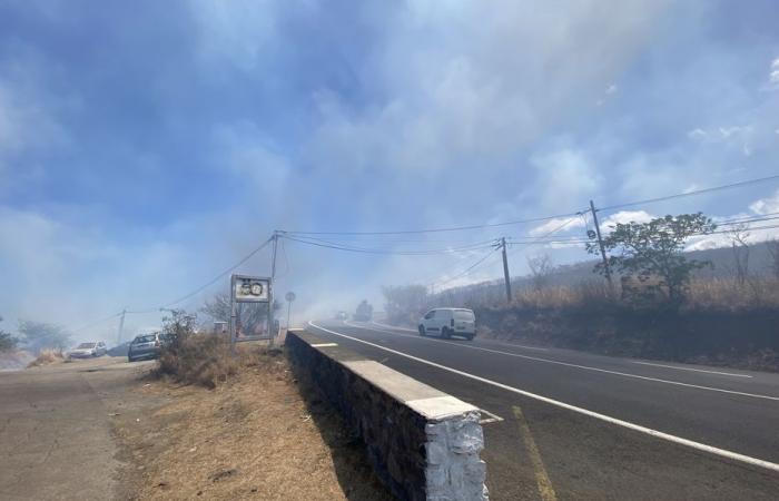 circulation interrompue sur la route du théâtre suite à un incendie