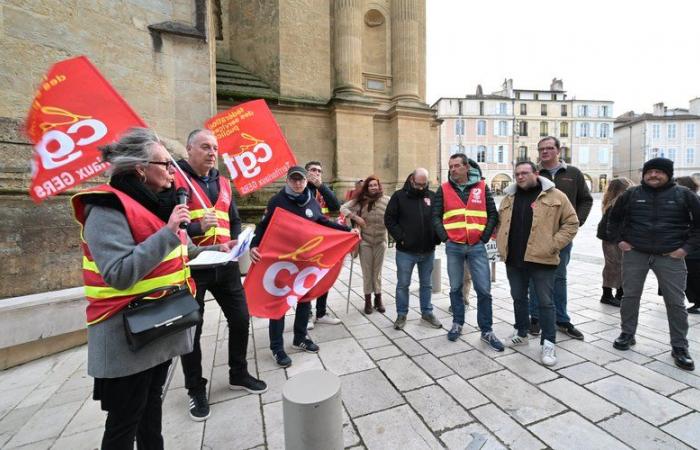 Les agents territoriaux manifestent à leur tour devant la préfecture du Gers