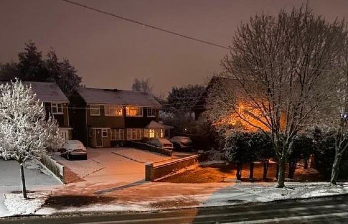 Météo au Royaume-Uni : de nouvelles alertes de neige et de verglas émises alors que les prévisionnistes mettent en garde contre de nouvelles perturbations dans les voyages