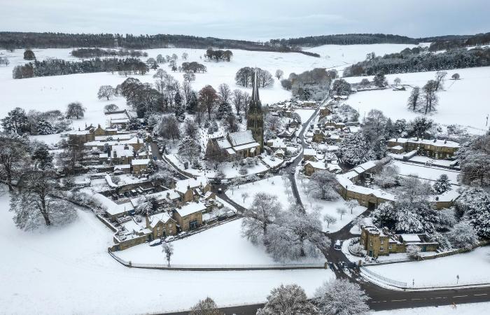 Nouvel avertissement de neige et de glace émis par le Met Office alors que des perturbations de voyage sont attendues