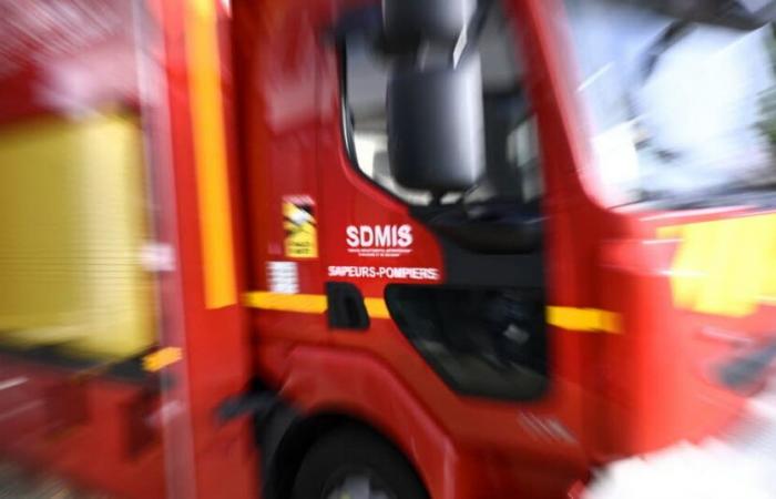 un homme retrouvé grièvement brûlé dans un véhicule en feu