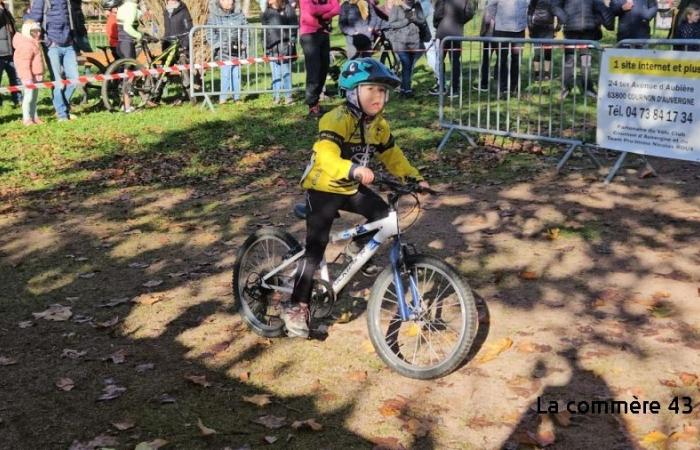 la belle saison de cyclo-cross continue pour le Vélo Club du Velay