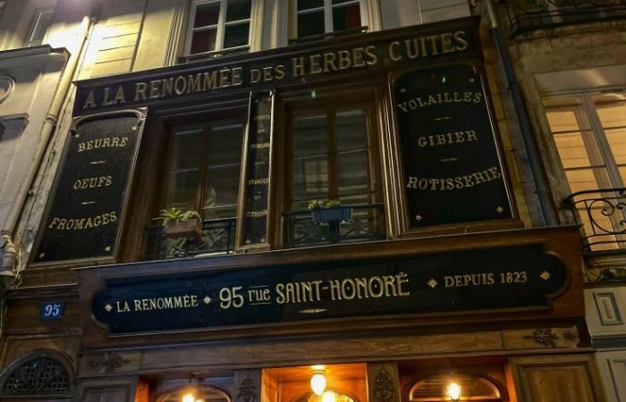 un restaurant chic à la façade historique et à la cuisine française raffinée