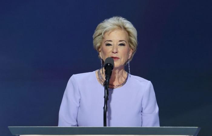 Trump choisit la femme d’affaires Linda McMahon à la tête de l’Éducation