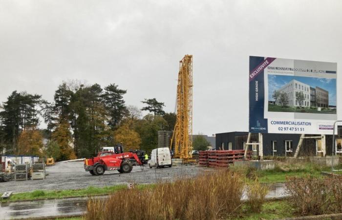 nouveaux bureaux en construction à proximité de la RN 24