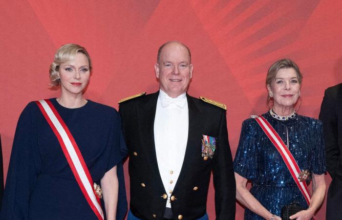 La princesse Caroline brille aux côtés de ses enfants glamour lors du gala de la fête nationale avec Albert II et Charlène