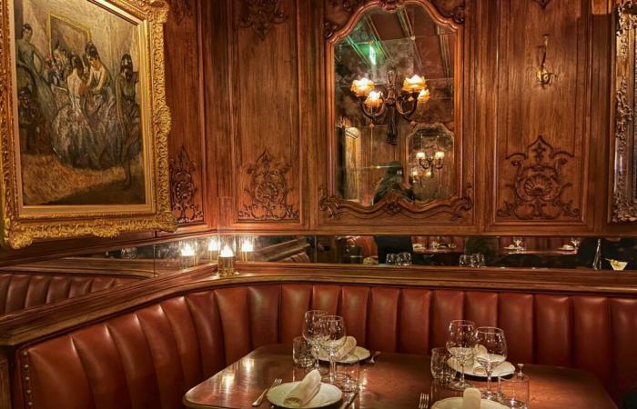 un restaurant chic à la façade historique et à la cuisine française raffinée