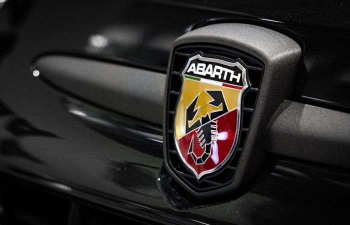 Abarth pied au plancher laisse ses thermiques au rétro