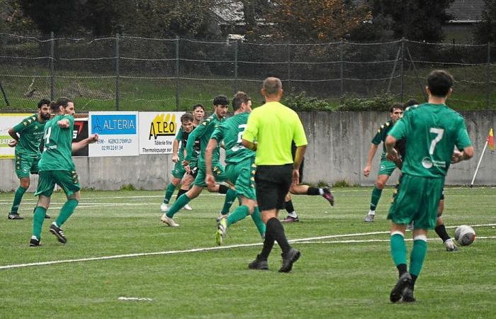 Deux commentateurs stars de beIN Sports commenteront un match de football amateur en Bretagne à la place de Dortmund