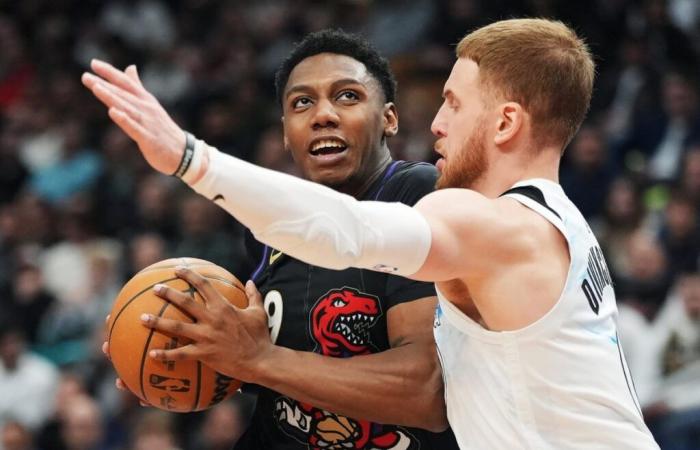 Scottie Barnes revient dans l’alignement des Raptors alors que Toronto étourdit les Timberwolves 110-105