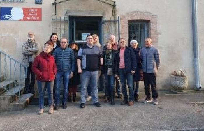 Près de 50 mairies rurales fermées en signe de protestation