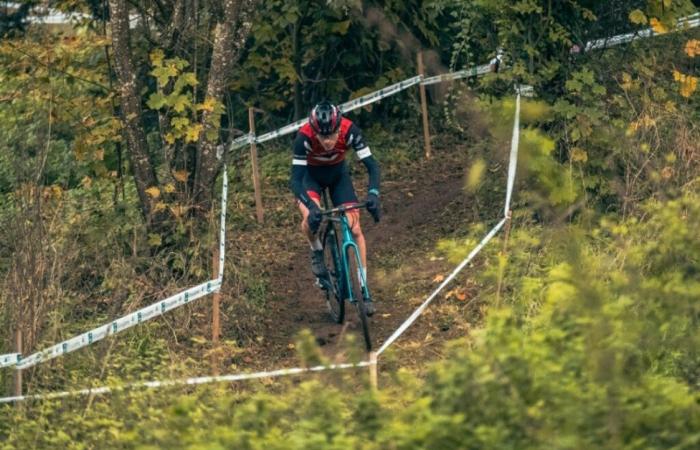 Hugo Antunes sur le podium au Challenge régional de cyclo cross