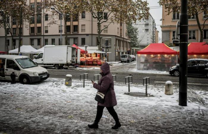 La neige et le verglas provoqueront encore des perturbations ce vendredi, ce qu’il faut savoir