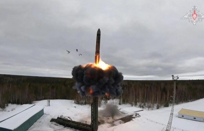 Tir d’un missile balistique intercontinental russe, « ces armes appartiennent aux forces nucléaires »