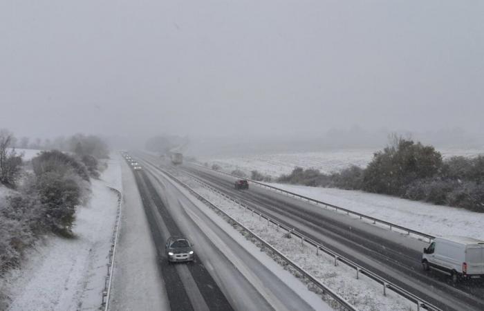 fortes chutes de neige dans la Sarthe, point en direct sur les routes