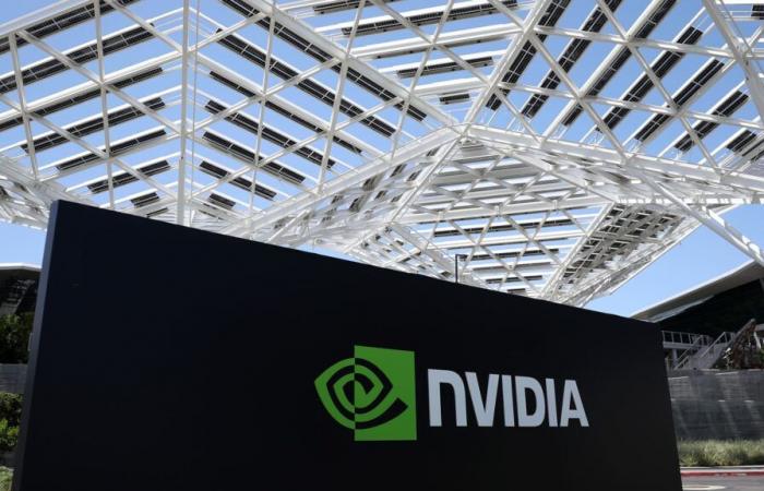 Les stocks de puces asiatiques s’effondrent alors que le ralentissement de la croissance des revenus de Nvidia inquiète les investisseurs