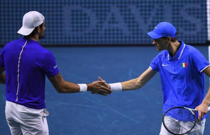 Pécheur/Berrettini-Gonzalez/Molteni 6-4, 6-5. Les Azzurri remportent le premier set