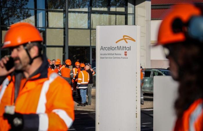 Menacés de fermeture, les salariés du site ArcelorMittal de Denain poursuivent leur grève jusqu’à lundi au moins