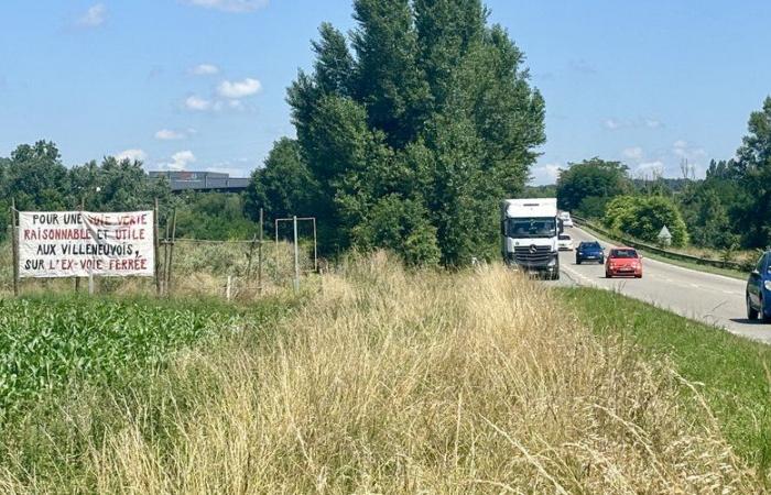 la Confédération paysanne en soutien aux opposants à la voie verte de Villeneuve-sur-Lot